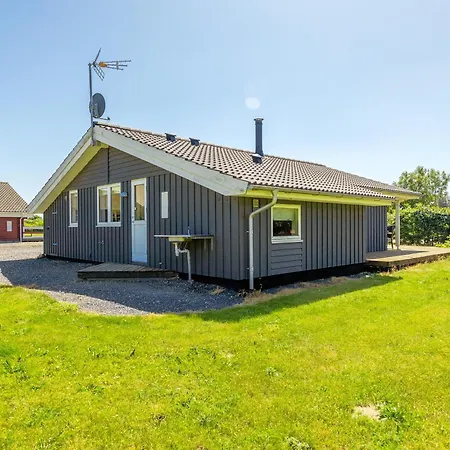 Hébergement de vacances Amazing In Rudkobing With 3 Bedrooms, Sauna And Wifi *