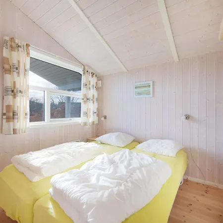 Hébergement de vacances Amazing In Rudkobing With 3 Bedrooms, Sauna And Wifi *
