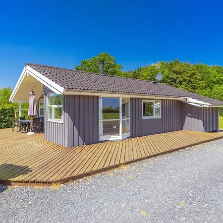 Amazing In Rudkobing With 3 Bedrooms, Sauna And Wifi * Spodsbjerg